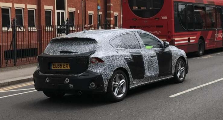 Yeni Ford Focus'un dizaynı belli olmaya başladı, ilk görüntüler.